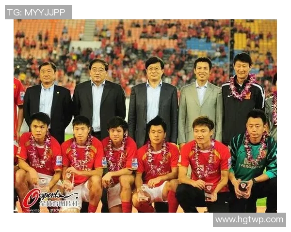 足球分队背心的选择与搭配技巧助你成为场上明星